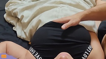 Geniet Van Tepelstimulatie En Ervaar Intense Orgasmes - Onbeperkt Orgasme