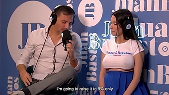 Ambarprada'S Intense Orgasm In The Sex Machine: A Homemade Video
