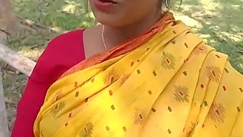 Charming Bengali Bhabi'S Seductive Encounter