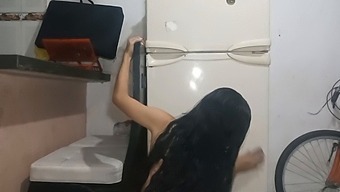 My Horny Stepsister Craves A Big Dick - Watch Her Suck It In This Amateur Blowjob Video