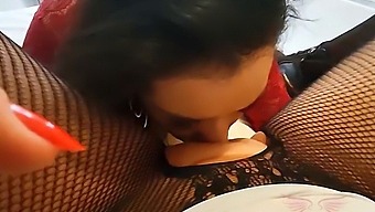 Angel Lima Gives Cléo Cadillac A Sensual Rimjob And Pussy Licking